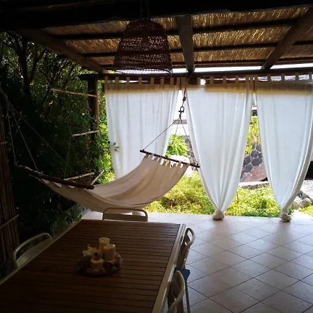 Holiday home Villetta Isole Eolie Salina Santa Marina Salina